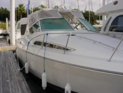  Feature Boats - 1995 31' Carver 310 Mid-Cabin Express Cruiser  